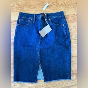 Madewell Dark Denim Skirt NWT size 27